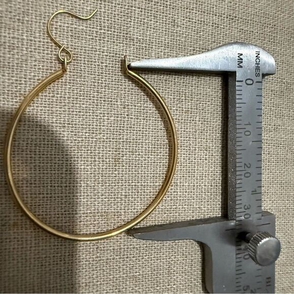 VINTAGE GOLD-PLATED OPEN HOOP EARRINGS - Picture 5 of 16